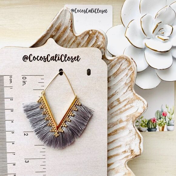 Boho Gray Fringe Filigree Drop Earrings NWT - Picture 4 of 4